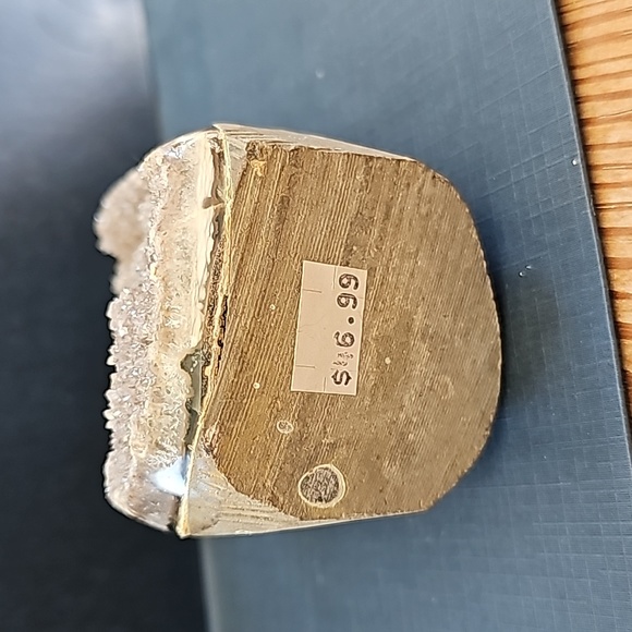 Crystal - Picture 5 of 5